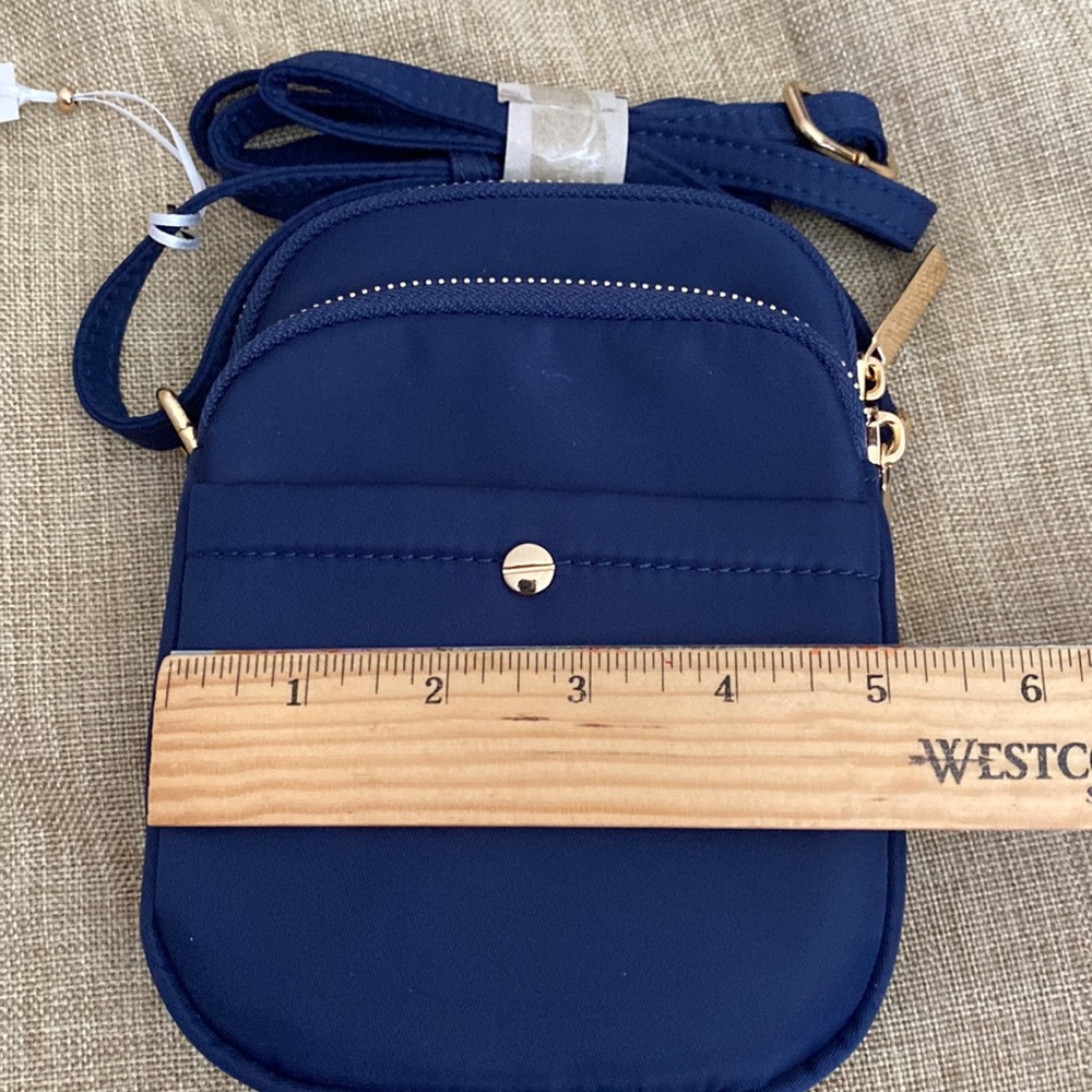 Mali + Lili Casey Nylon double compartment Crossbody - Picture 5 of 5